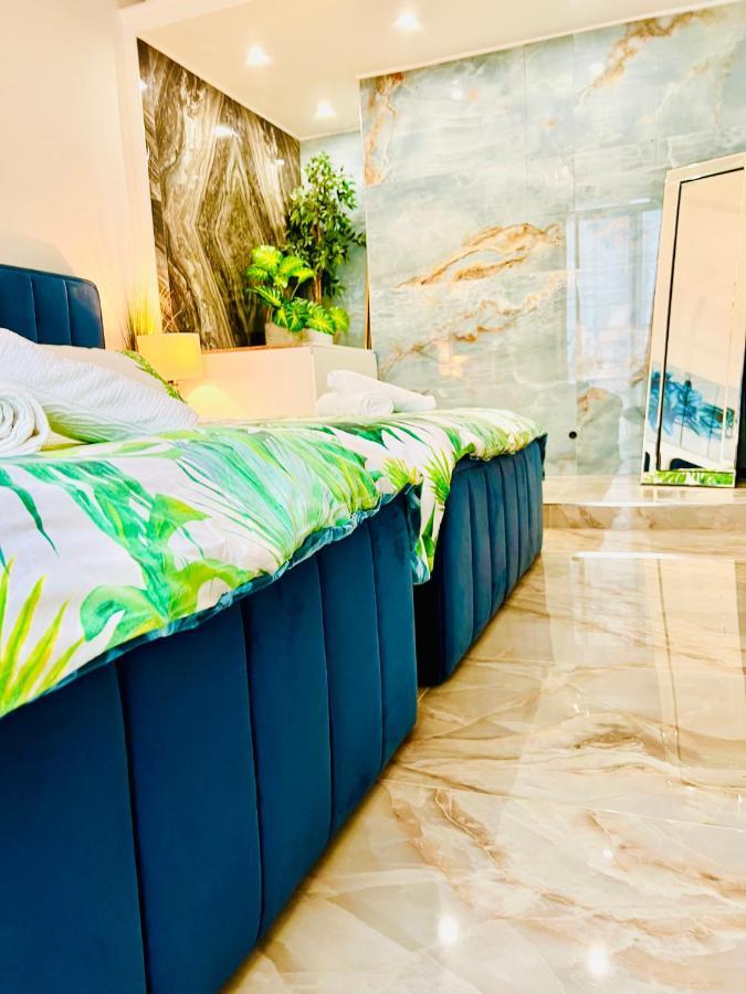 Endless Stunning Mediterranean Sea Views Promenade Des Anglais Nice Bagian luar foto