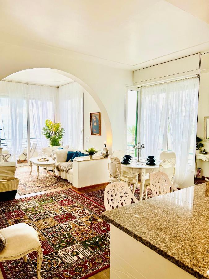 Endless Stunning Mediterranean Sea Views Promenade Des Anglais Nice Bagian luar foto